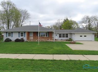 1412 Maplehurst Ave, Montpelier, OH 43543