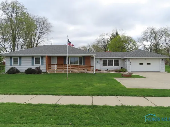 1412 Maplehurst Ave, Montpelier, OH 43543