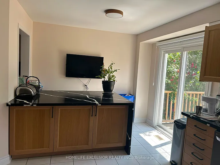 5872 Rainberry Dr — Photo 9