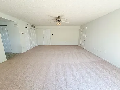 Building Photo - 24 Rosette Ln #102
