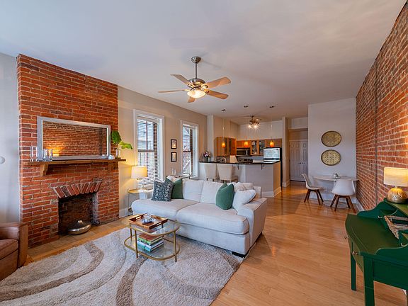 2nd image of 115 E 8th St