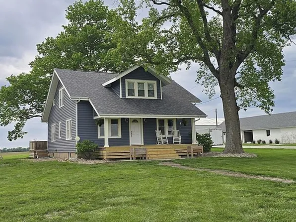 6121 Nevada Rd, Macon, IL 62544