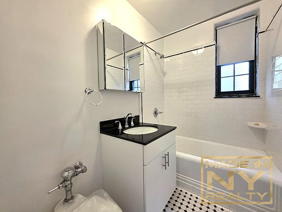 5th image of 5101 39th Ave APT Ee21