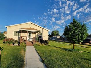 405 Oregon St, Gooding, ID 83330