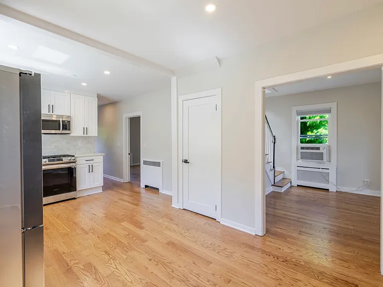 301 Bruce Park Ave #2 — Photo 8