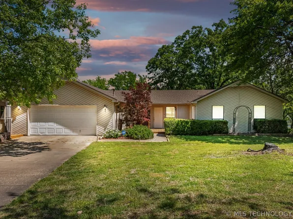 73611 Cyclone Cir, Wagoner, OK 74467