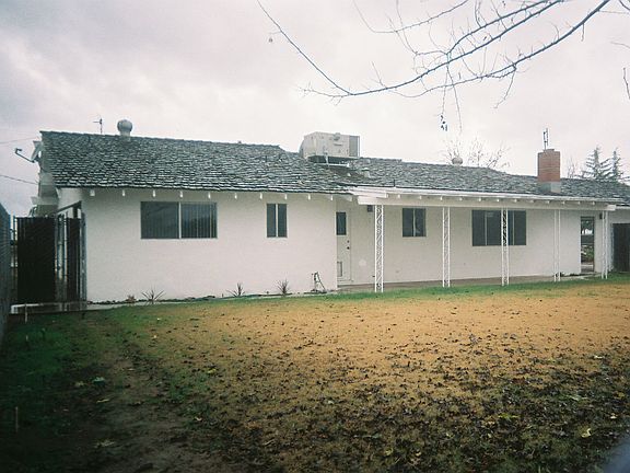 Enclosed backyard for pets, etc.
