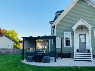 1231 Vista Ave, Janesville, WI 53545