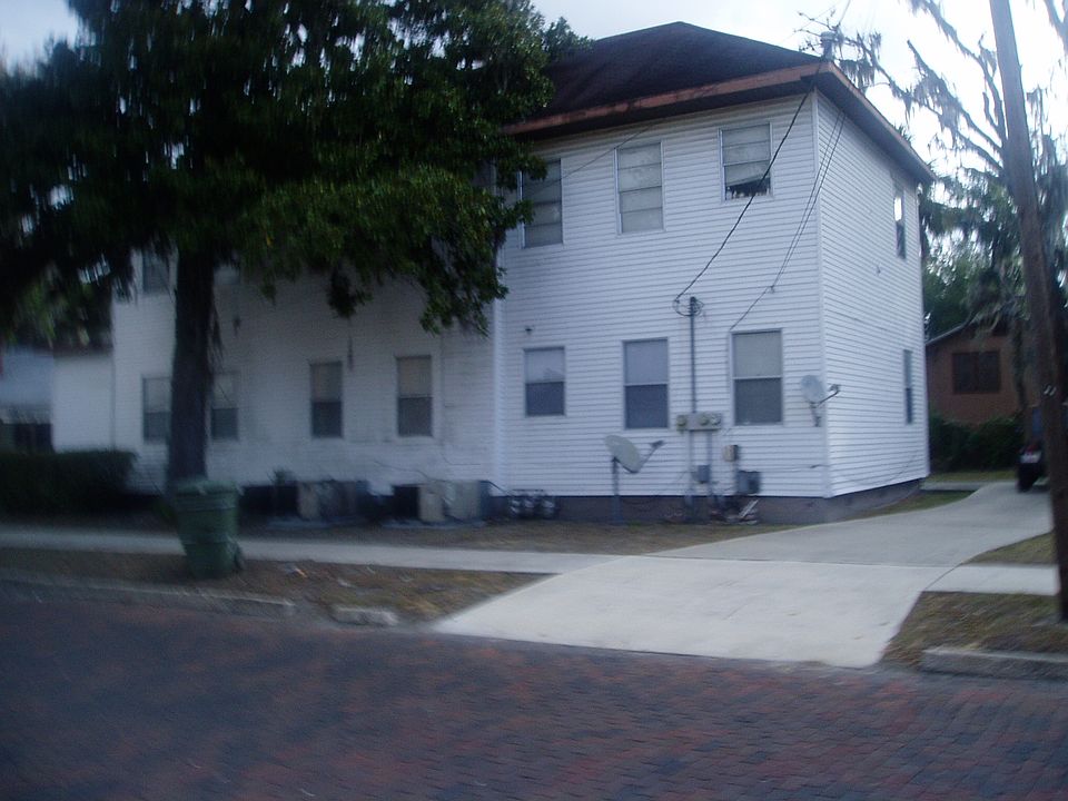 1st image of 623 Oak St #A