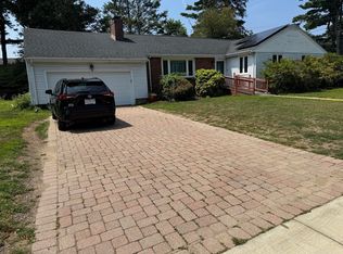 793 Dedham St, Newton, MA 02459