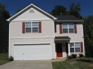 5135 Raspberry Knoll Dr, Charlotte, NC 28208