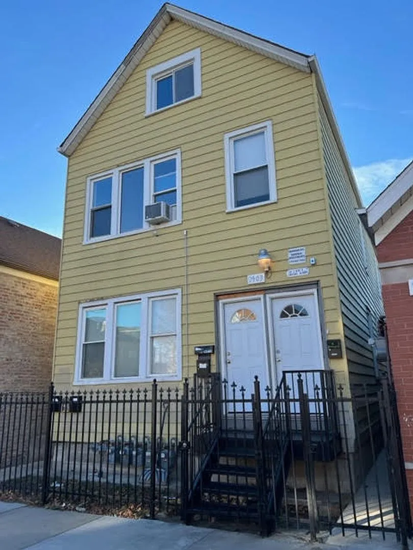 Building Photo - 2903-05 W 25th St