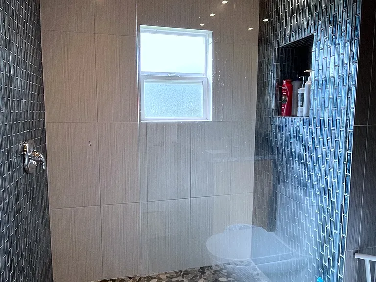 304 N Keech St #1 — Photo 25