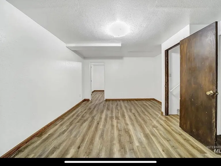 209 Crestview Dr #209 — Photo 6