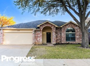 1709 Raton Dr, Arlington, TX 76018