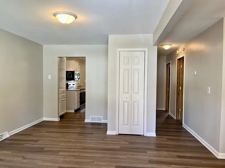 6313 Hamilton St — Photo 1