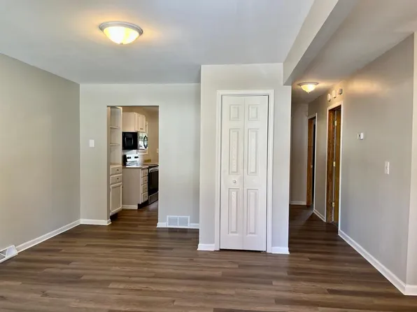 6313 Hamilton St, Omaha, NE 68132