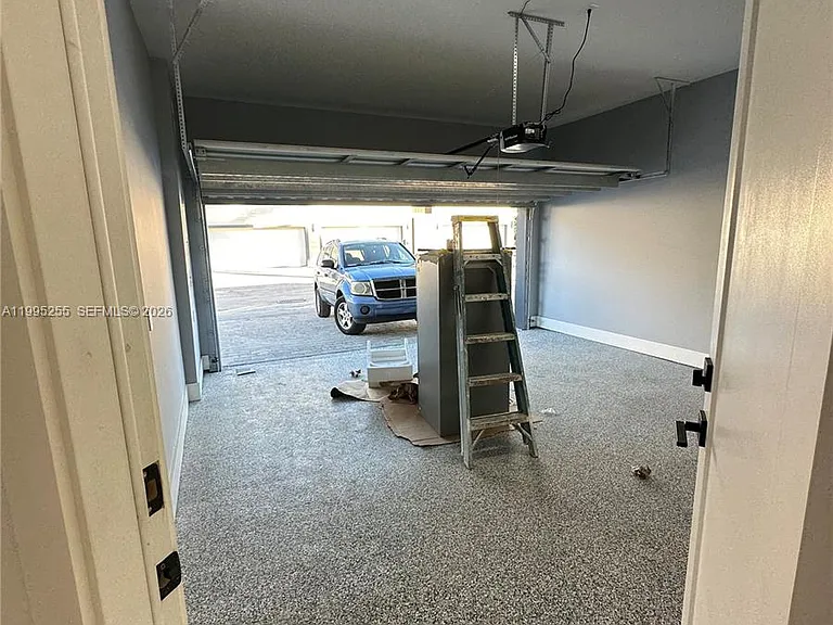 4631 SW 32nd Ave #4C — Photo 9
