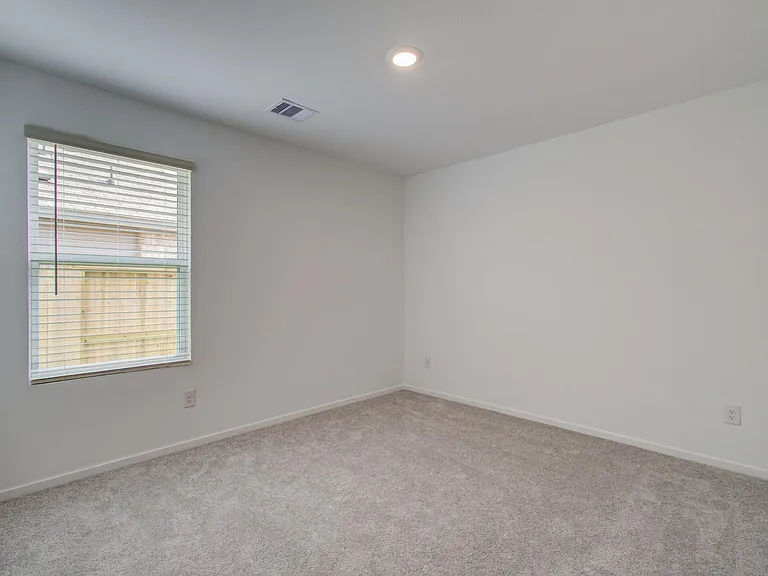 18054 Le Gotte Ln — Photo 8