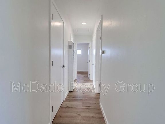4th image of 124 E 3rd St