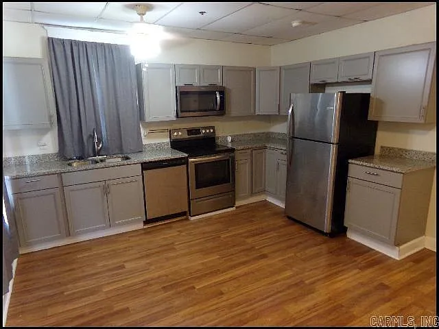 105 S Battery St #B — Photo 5