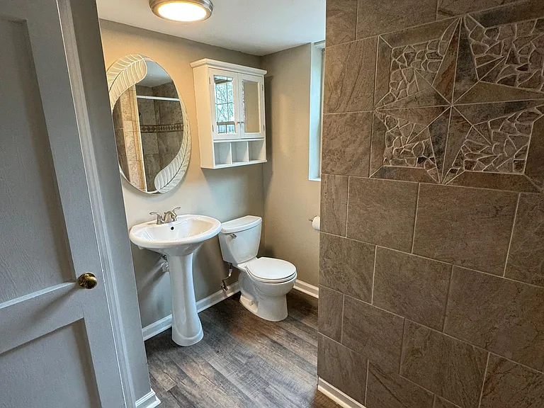 1024A Mitchell Rd — Photo 33