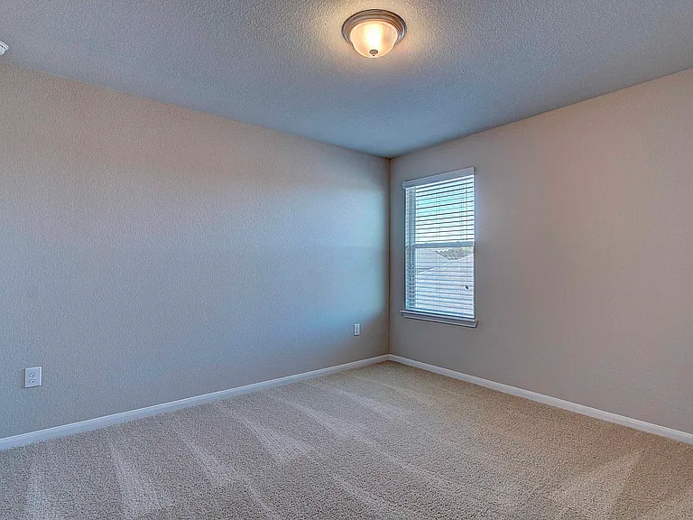 10404 Hatton Ln — Photo 21