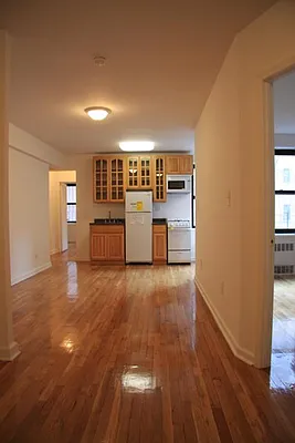 Rented by Lang Realty LLC | media 8