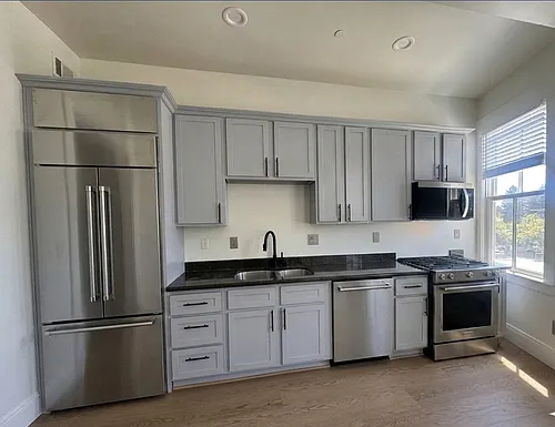 2597 Telegraph Ave #D Photo 1