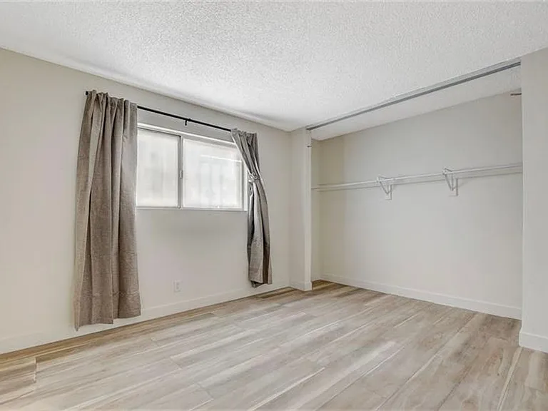 3841 Daisy St #19 — Photo 22
