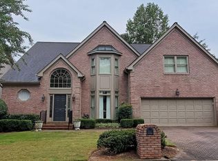 115 Grosvenor Pl, Sandy Springs, GA 30328