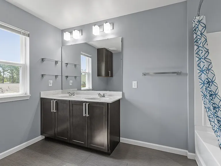 1424 Glenwater Dr — Photo 15