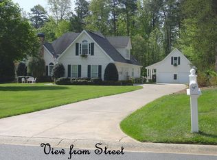 1990 Golden Ridge Cir, Cumming, GA 30040