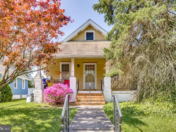 16 N Davis Ave, Audubon, NJ 08106
