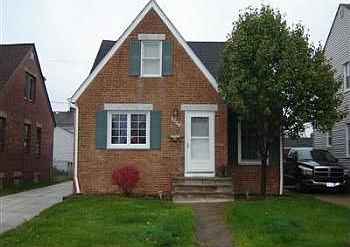 1st image of 2926 Parklane Dr