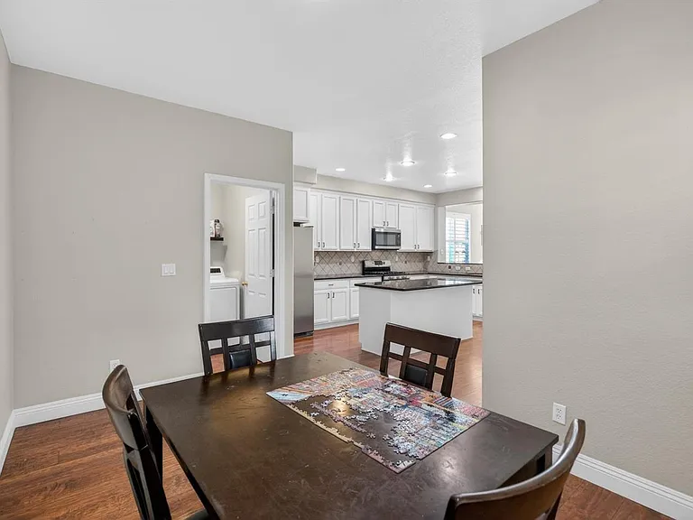 9362 Lost Springs Ct — Photo 4