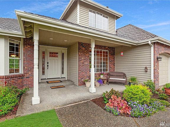 Charming covered porch
