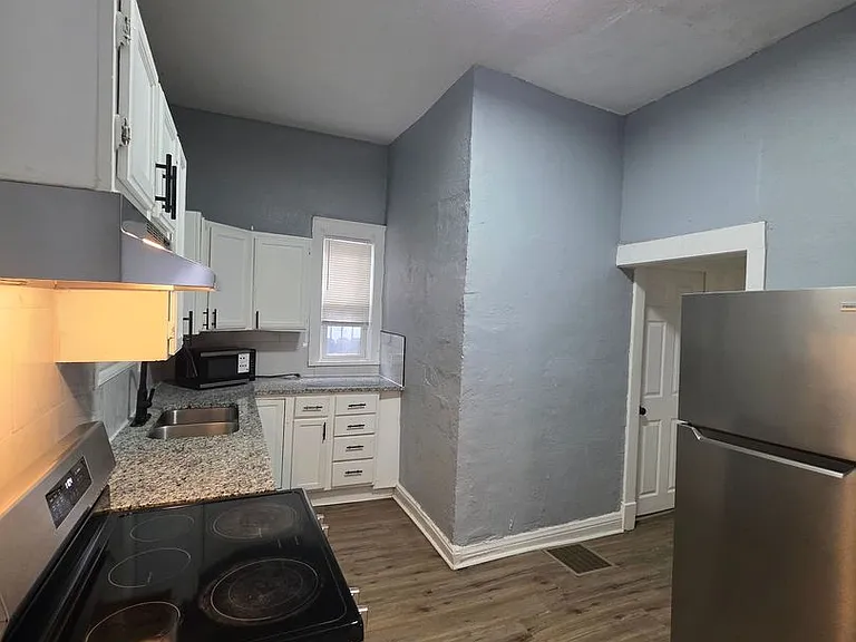 2534 Norton Ave — Photo 5