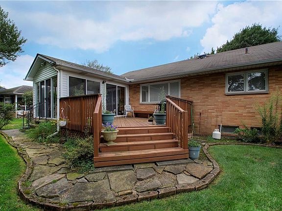 4th image of 771 Kenbridge Dr