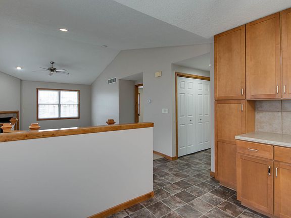 5th image of 200 Brush Creek Ln #865997