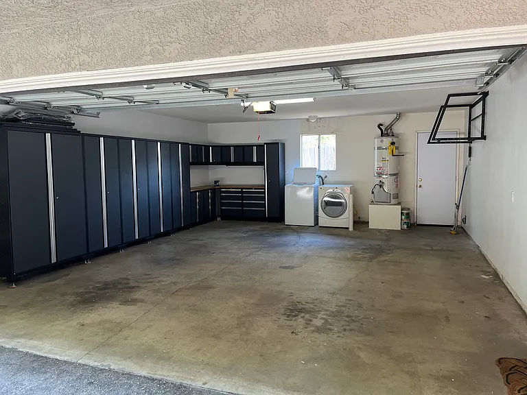 422 N Marengo Ave #3 — Photo 18