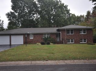 1405 6th St, Monett, MO 65708