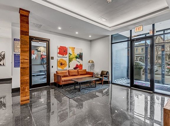 4th image of 4745 N Ashland Ave #207