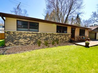 3718 Garfield Rd, Johnsburg, IL 60051