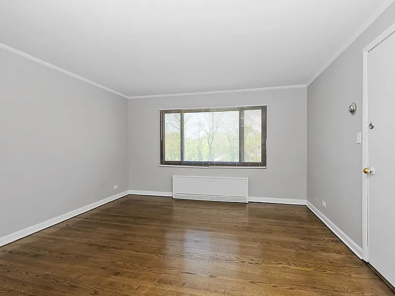 10539-10555 S Hale Ave — Photo 5
