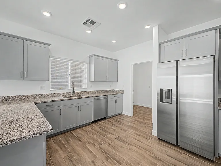 1528 N Pueblo Dr — Photo 18