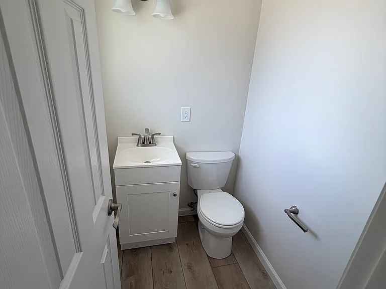 4188 Constellation Rd — Photo 6