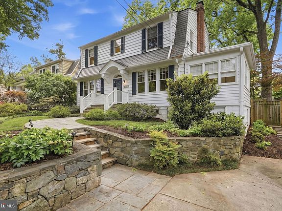 2nd image of 4006 Virgilia St