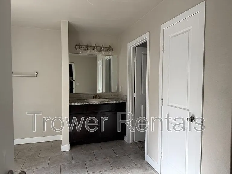 1205 Masquerade Blvd — Photo 25