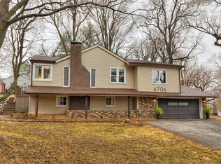 6706 Washington Ave, Windsor Heights, IA 50324